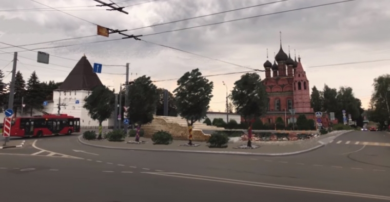 «Закрасил Ярославль»: московский архитектор и блогер предложил, как можно видоизменить центр города