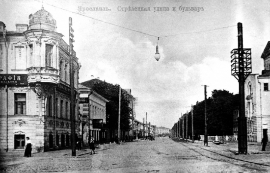 В XVIII веке нынешняя улица Ушинского едва не превратилась в свалку и болото