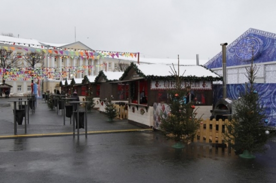 Новогодняя и рождественская ярмарка на Советской площади начинает свою работу: фото