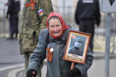 15 тысяч ярославцев прошли в строю Бессмертного полка: фото