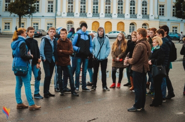 Ярославцев приглашают на пешеходную экскурсию по Волжской набережной