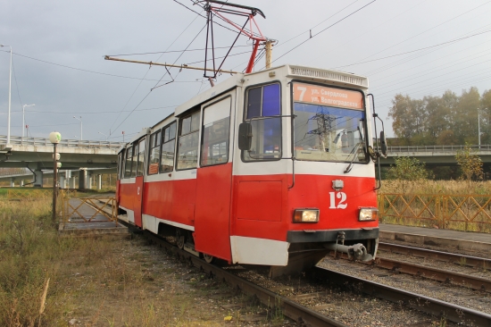 На время ремонта трамвайного переезда в Ярославле снова ограничат движение и закроют два маршрута