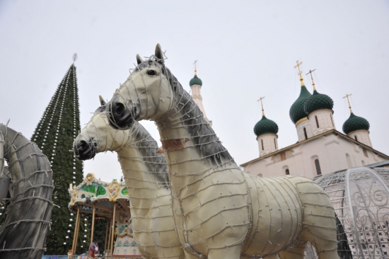 Ярмарку, каток и новогодние гуляния в Ярославле решили открыть раньше