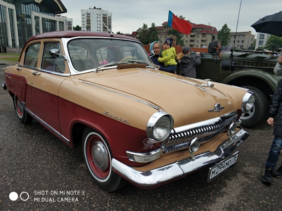 В Ярославле прошла выставка старинных автомобилей: фоторепортаж