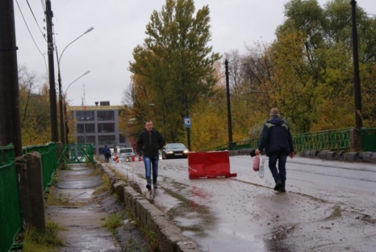 9 ноября в полночь в Ярославле закроют движение по мосту через Которосль
