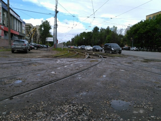 На время ремонта трамвайного переезда транспорт в Ярославле изменит схему и расписание движения